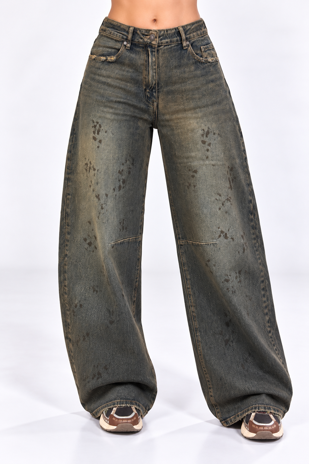 Queen hearts Barrel Jeans | Dirty Stain