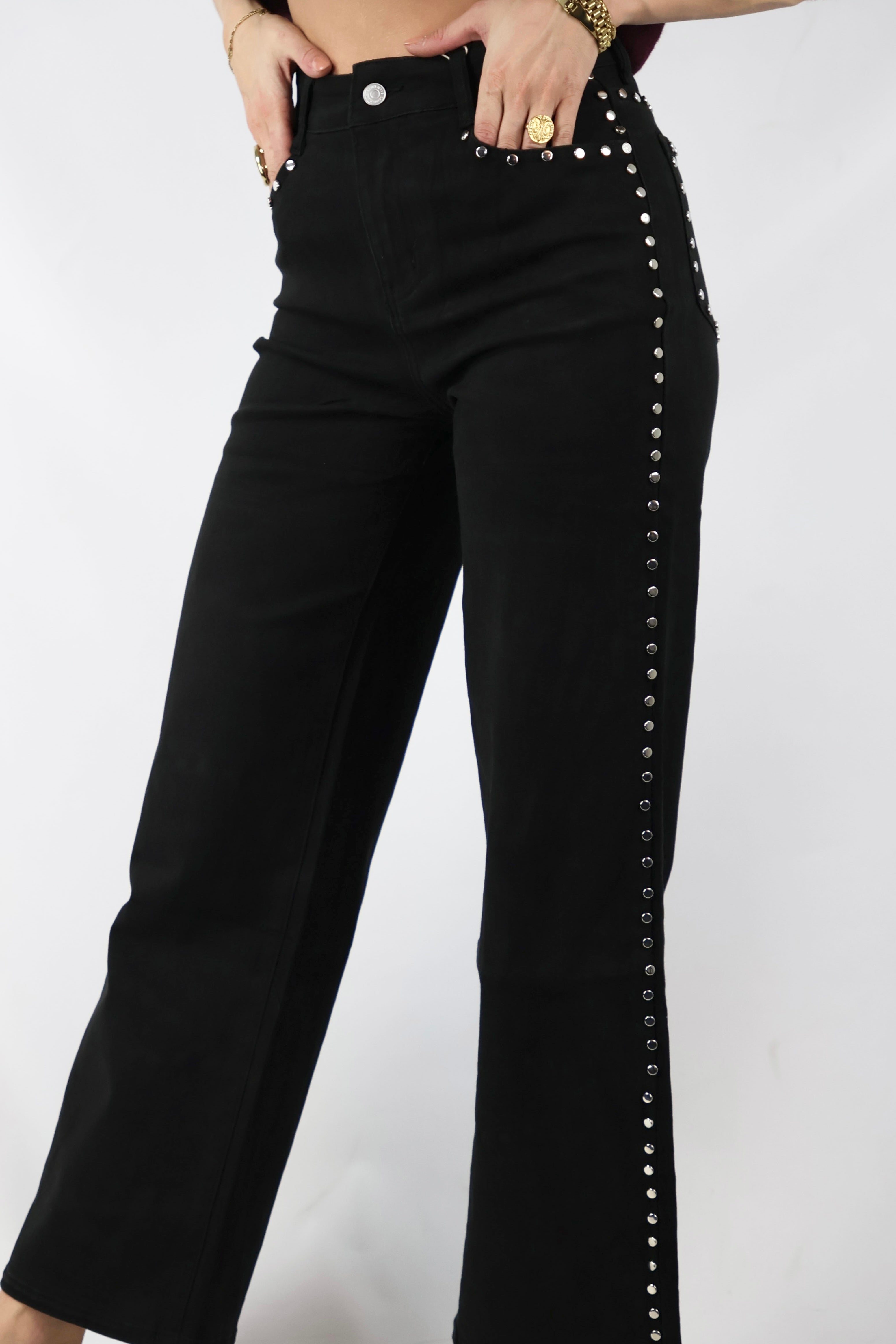 Wide Leg Jeans | Stud