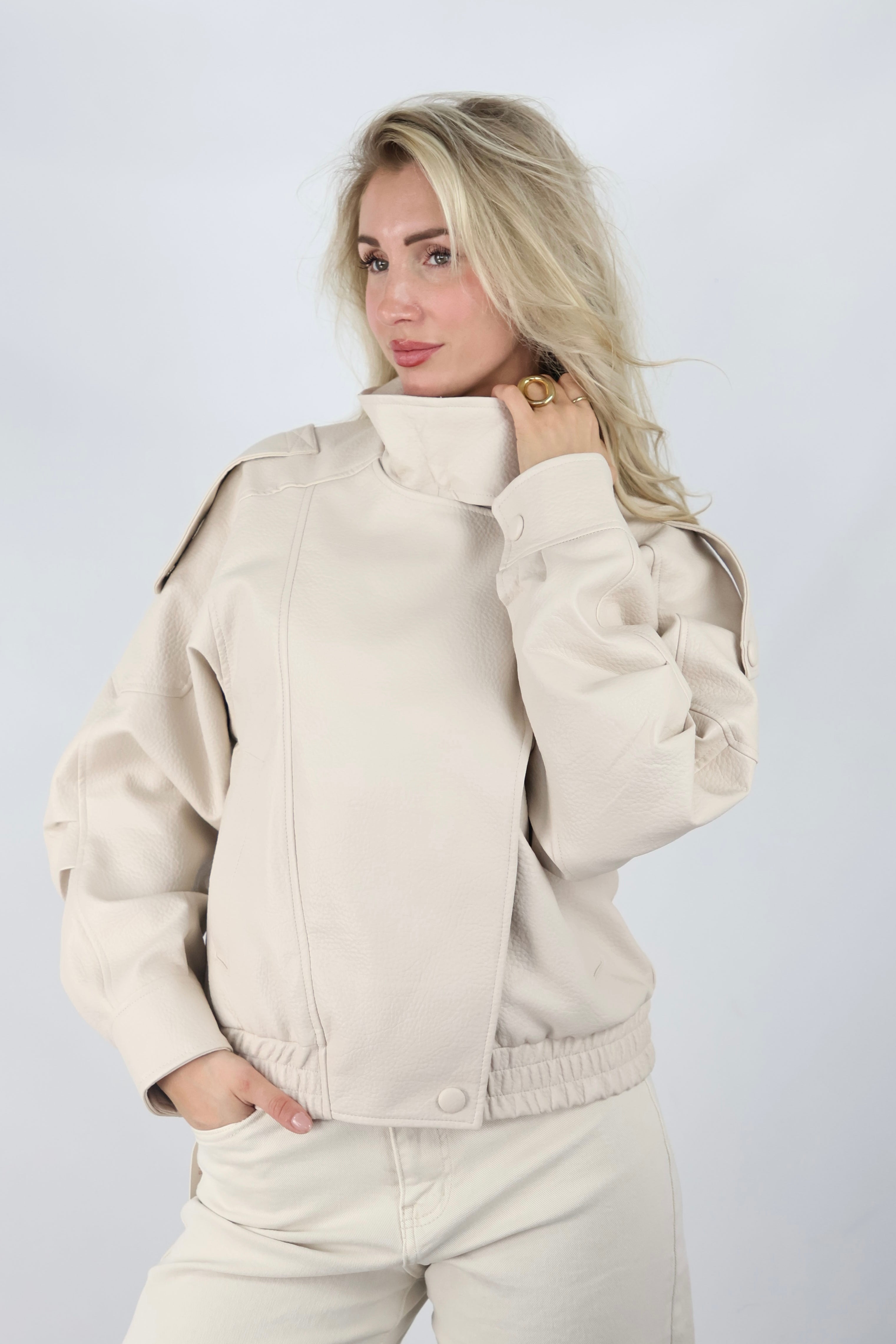 Leather Jack | Neutral