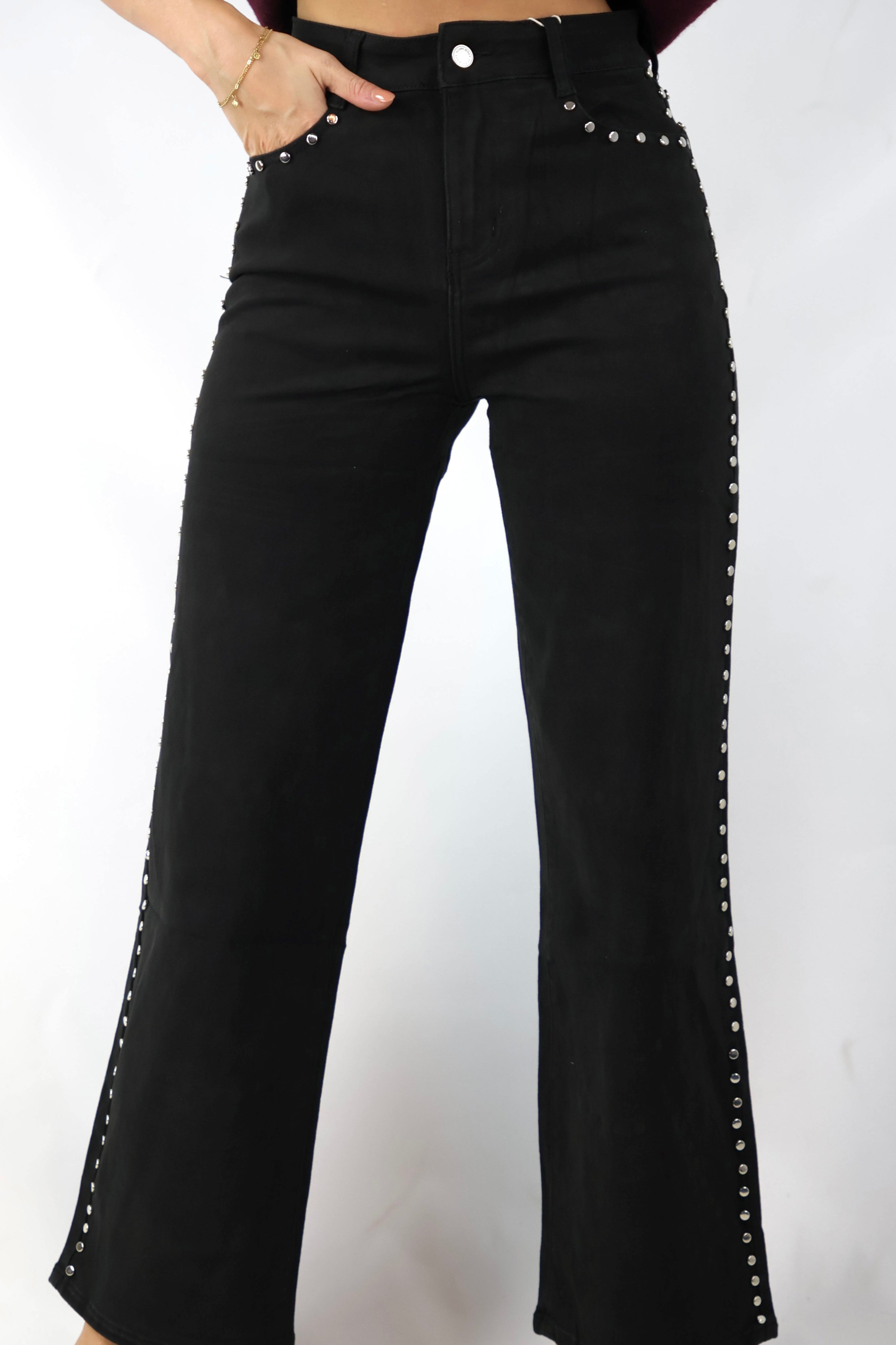 Wide Leg Jeans | Stud